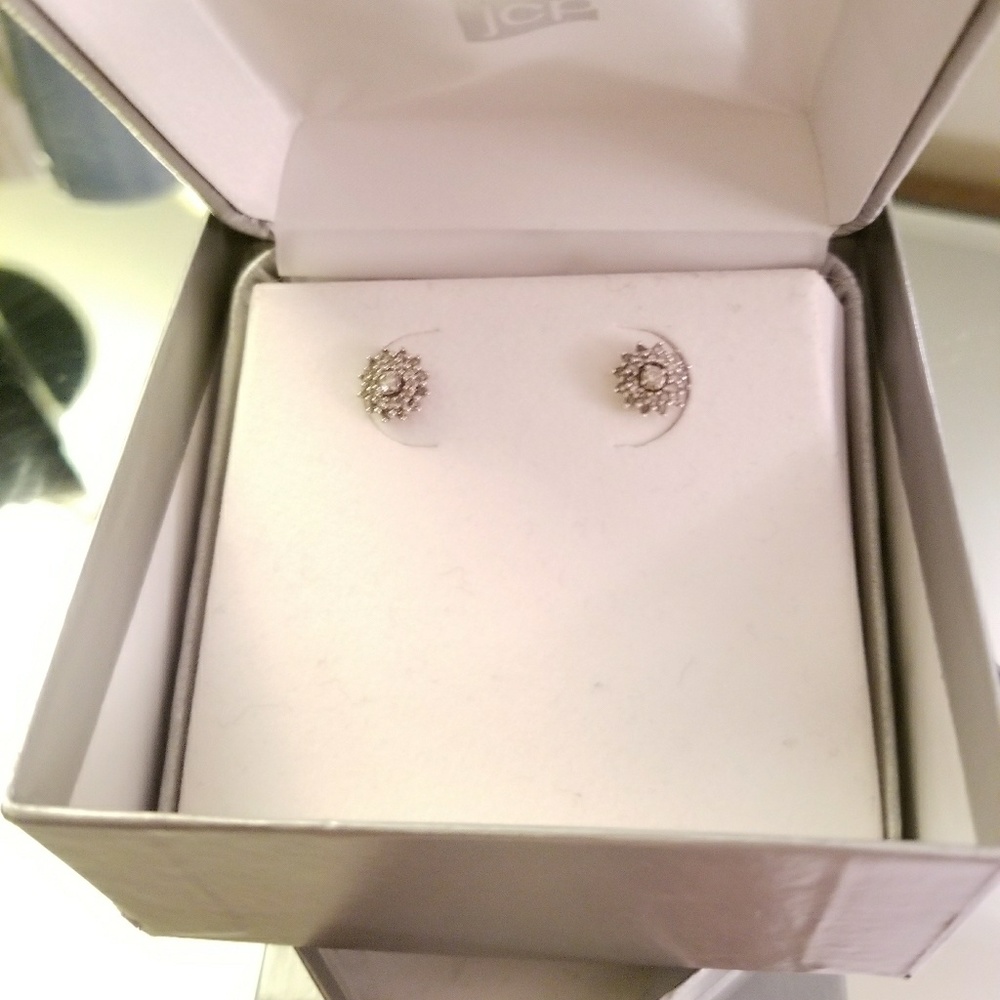 1/3 CTTW Diamond 925 Earrings With Jackets